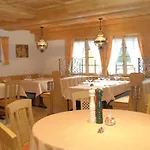Fiescherhof Hotel 3*